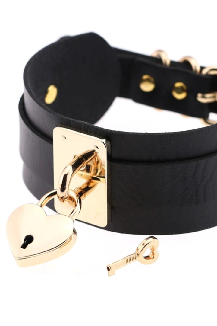 Black Gothic Faux Leather Padlock Pendant Choker Collar Necklace, Gold Lock & Key Design