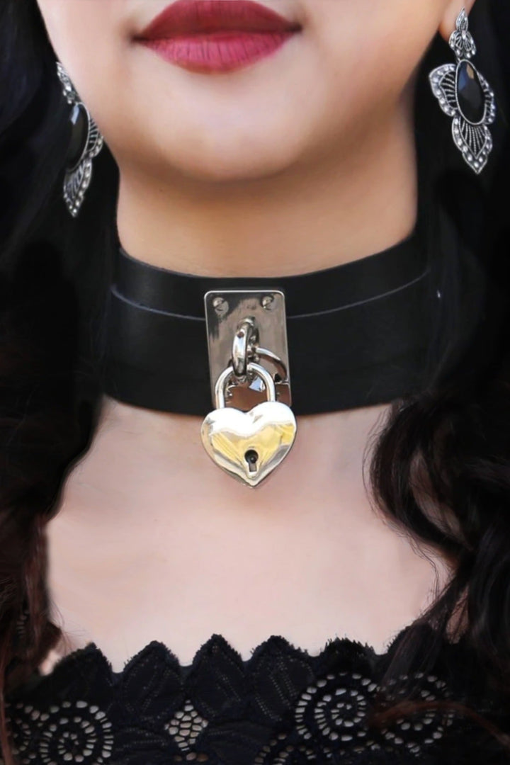 Black Gothic Faux Leather Padlock Pendant Choker Collar Necklace, Gold Lock & Key Design