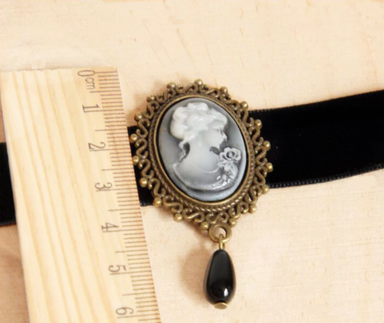 Victorian Cameo Figure Charm Pendant Black Velvet Choker Necklace