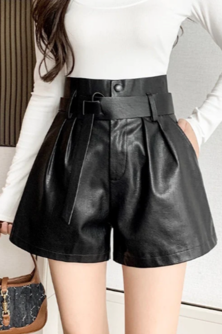 High Waist Faux Leather Shorts, Hot Pants, Shorts with Pockets and Belt, Leather Look Black Shorts