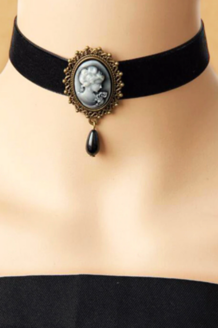 Victorian Cameo Figure Charm Pendant Black Velvet Choker Necklace