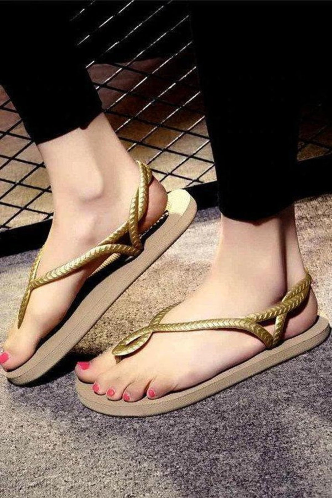 Flip-flop, Sandals, Stretch Strap, lightweight, comfortable.  Comfortable Summer Holidays Beach Pool Shower Sandals. - Hayati London