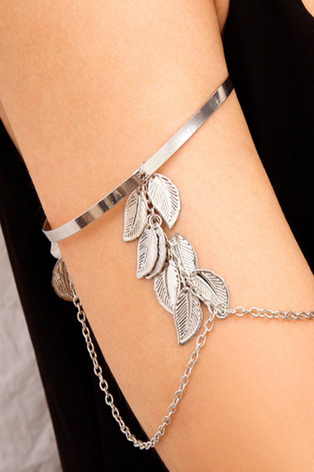 Boho Leaf Charm Upper Arm Bracelet, y2k Bracelets, Metal Leaves Tassel Pendants Arm Cuff, Body Jewelry, Bangle Bracelets (48 Hour Dispatch)