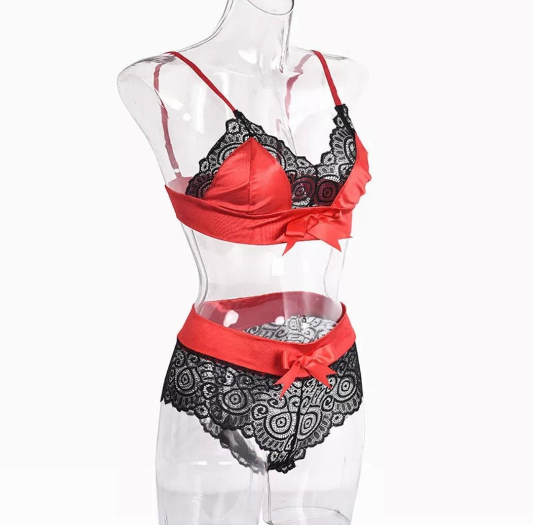 Red Satin Black Floral Lace Lingerie Set, High Waist Panties & Bralette Co Ord Set