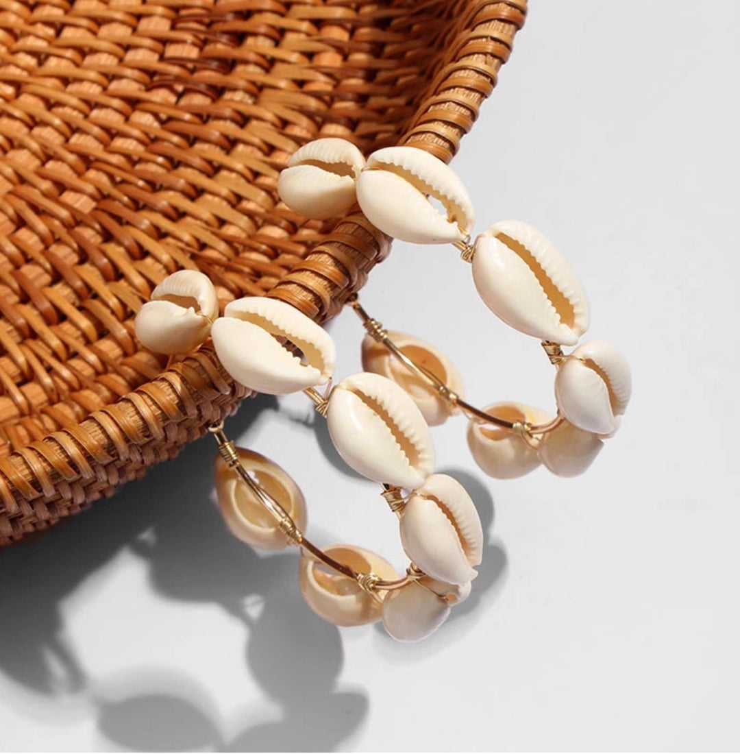 Cowrie Shell Gold Hoop Earrings, Chunky Large Gold Hoops, Minimalistic Seashell Earrings