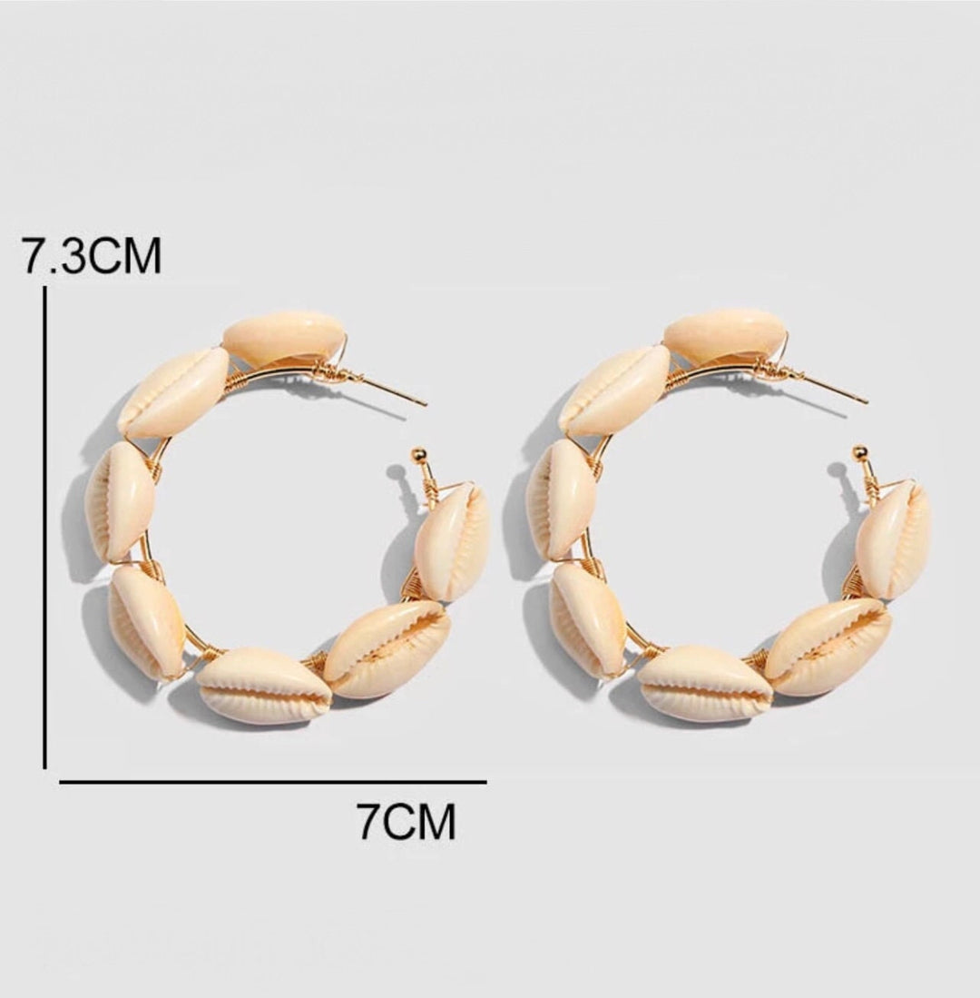 Cowrie Shell Gold Hoop Earrings, Chunky Large Gold Hoops, Minimalistic Seashell Earrings